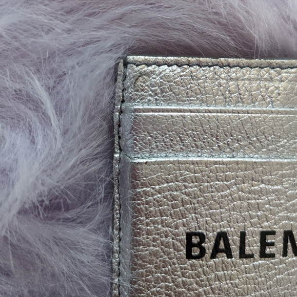 Balenciaga Flat Card Holder. - Picture 4 of 10